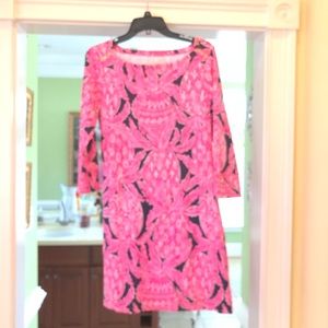 Lilly Pulitzer dress used
